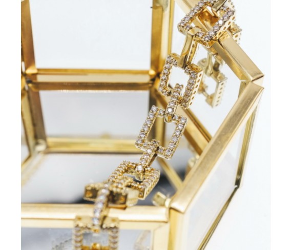 Уход за золотыми украшениями