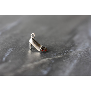 Sky Jewelry Серебряный кулон *Туфелька* с камнями Гранаты и Гелиодор