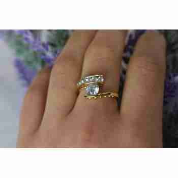 Sky Jewelry Серебряное кольцо в позолоте с камнями Гошенит (берилл)