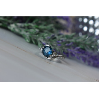 Sky Jewelry Серебряное кольцо с камнем Шпинель