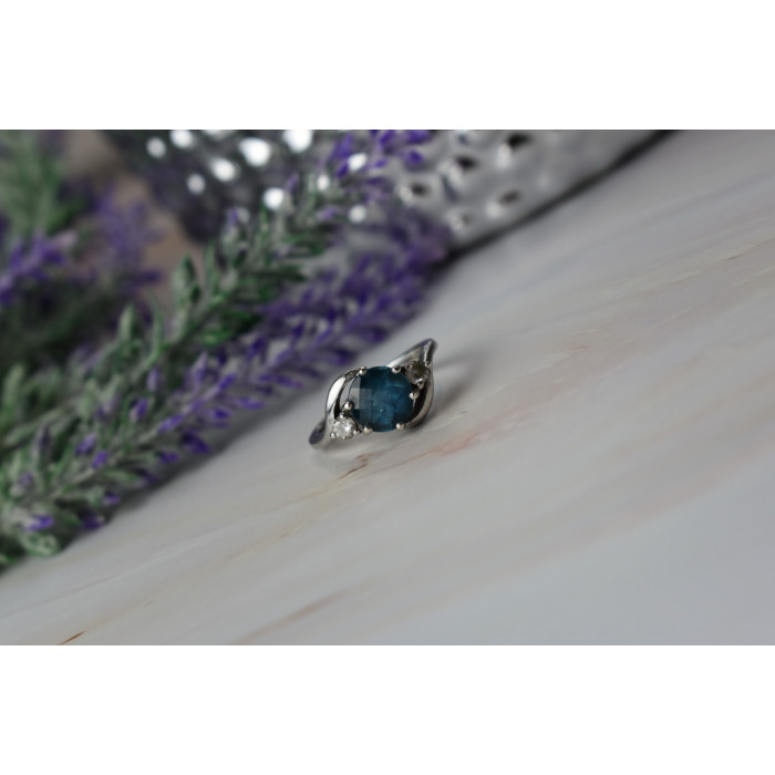 Sky Jewelry Серебряное кольцо с камнем Шпинель