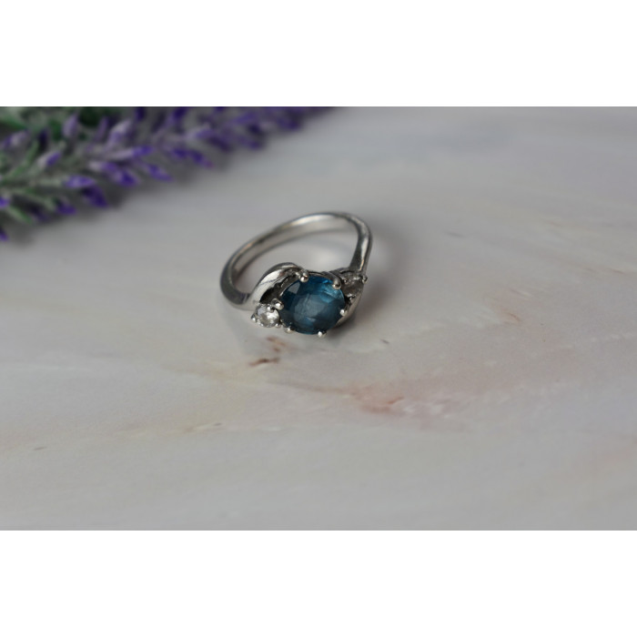 Sky Jewelry Серебряное кольцо с камнем Шпинель