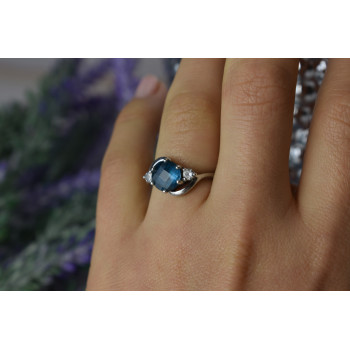 Sky Jewelry Серебряное кольцо с камнем Шпинель
