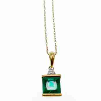 Sky Jewelry Золотая цепочка с кулоном *Изумруд и Бриллианты*