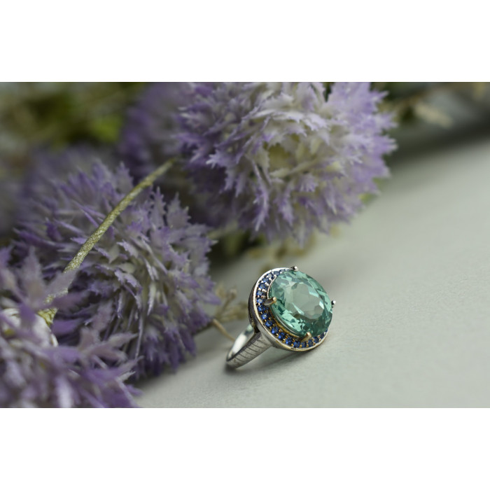 Sky Jewelry Серебряное кольцо 925 пробы с камнем Шпинель и синими фианитами