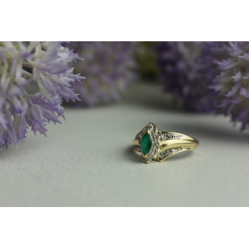 Sky Jewelry Золотое кольцо 10К (417 проба) с камнем Демантоид и маленькими бриллиантами