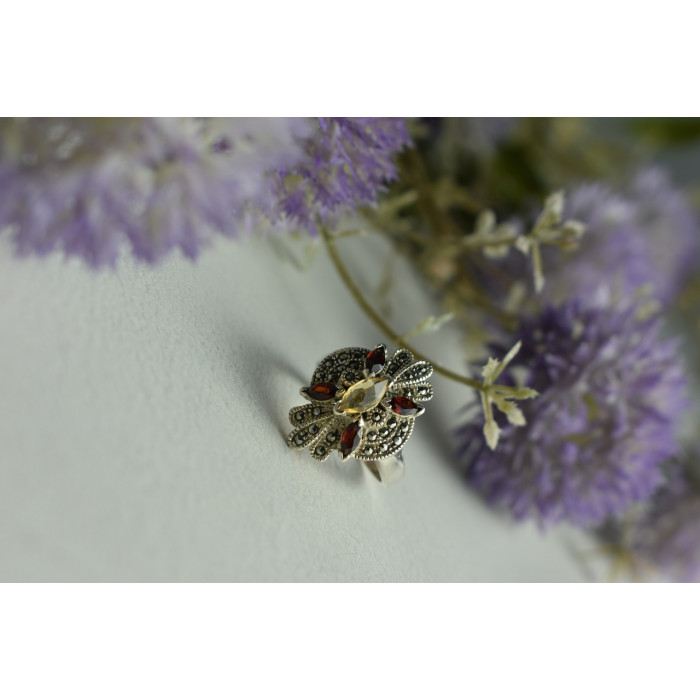 Sky Jewelry Серебряное кольцо с Альмандином, Гелиодором и камнями Морион