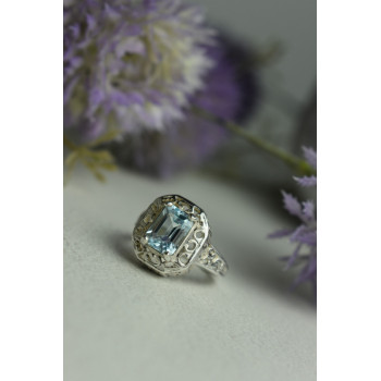 Sky Jewelry Серебряное кольцо 925 пробы с Голубой Шпинелью