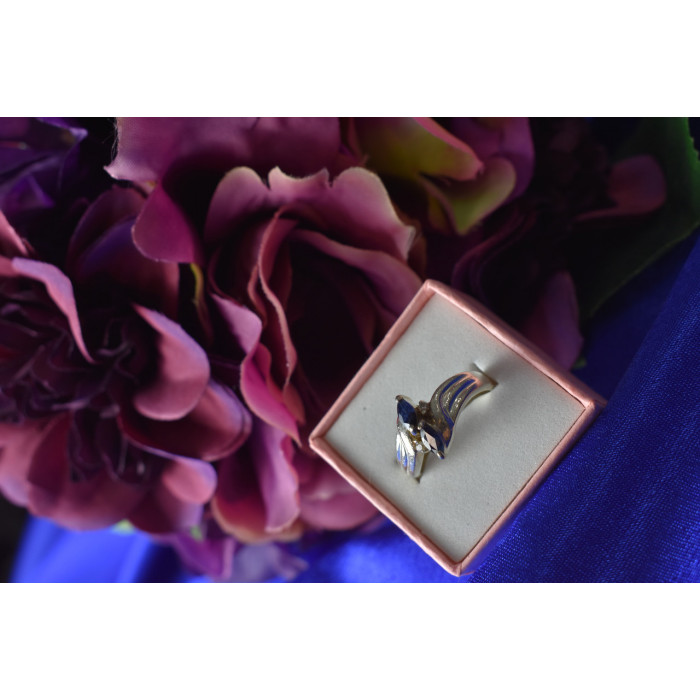 Sky Jewelry Серебряное кольцо 925 пробы с камнем Синяя Шпинель и фианиты