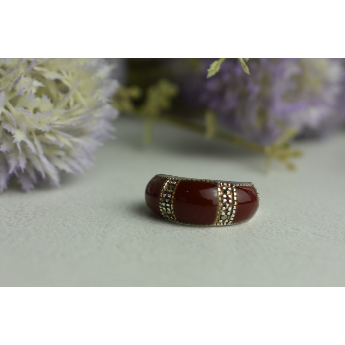 Sky Jewelry Серебряное кольцо с Бордовым Кораллом и камнями Морион
