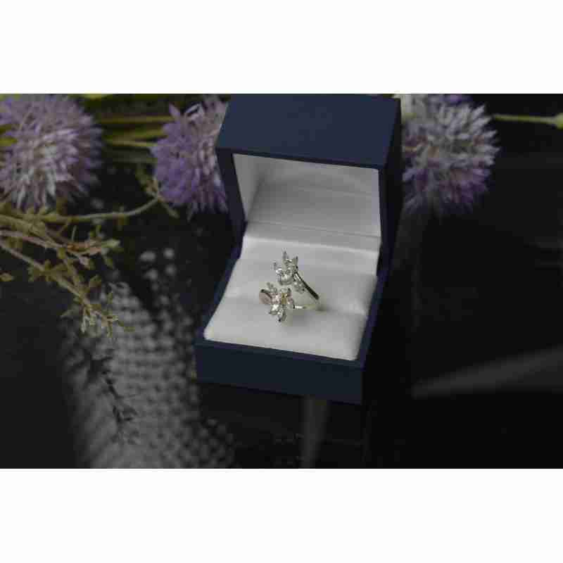 Sky Jewelry Серебряное кольцо 925 пробы с фианитами *Нежный Цветок*