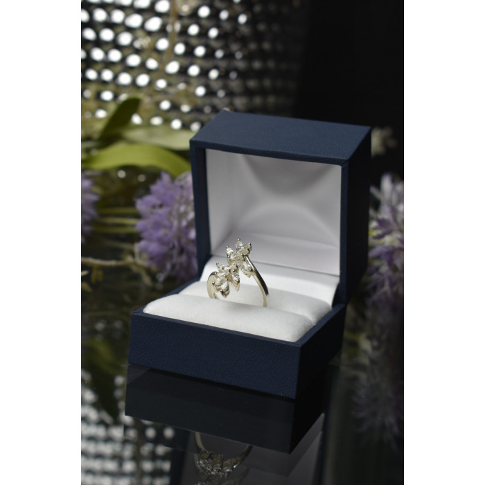 Sky Jewelry Серебряное кольцо 925 пробы с фианитами *Нежный Цветок*