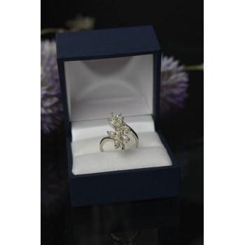 Sky Jewelry Серебряное кольцо 925 пробы с фианитами *Нежный Цветок*