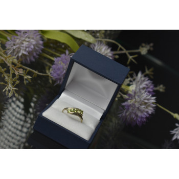 Sky Jewelry Серебряное кольцо 925 пробы с зеленым камнем Перидот