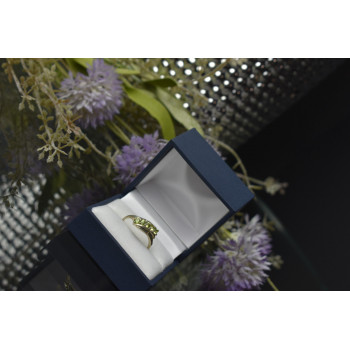 Sky Jewelry Серебряное кольцо 925 пробы с зеленым камнем Перидот