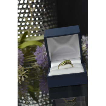 Sky Jewelry Серебряное кольцо 925 пробы с зеленым камнем Перидот