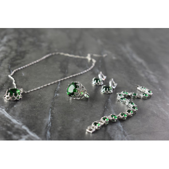 Sky Jewelry Серебряный набор с Зелеными Фианитами *Имитация Изумруда