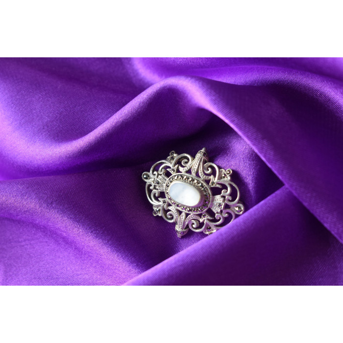 Sky Jewelry Винтажная Серебряная брошь с Перламутром и камнями Морион