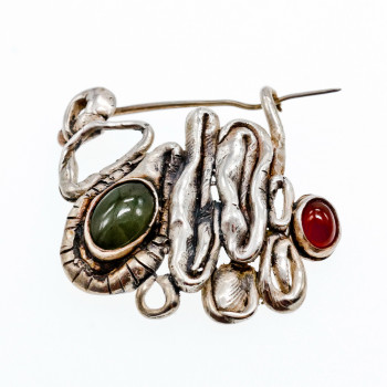 Sky Jewelry Старинная Серебряная брошь с камнями Нефрит и Карнеол