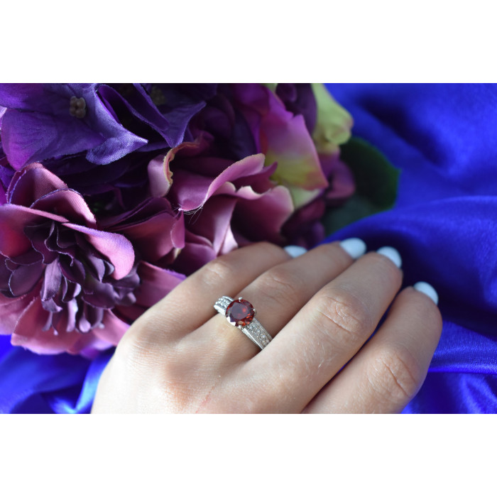 Sky Jewelry Серебряное кольцо 925 проба с Гранатом и фианитами