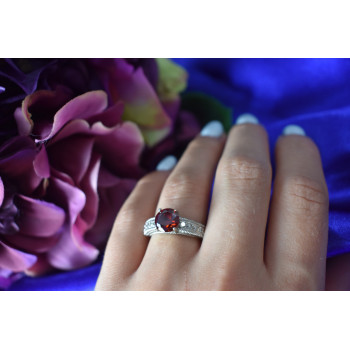 Sky Jewelry Серебряное кольцо 925 проба с Гранатом и фианитами