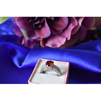 Sky Jewelry Серебряное кольцо 925 проба с Гранатом и фианитами