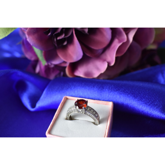 Sky Jewelry Серебряное кольцо 925 проба с Гранатом и фианитами