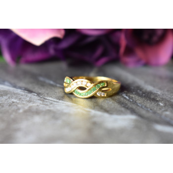 Sky Jewelry Серебряное кольцо в позолоте с Изумрудом и фианитами