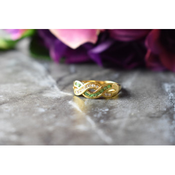 Sky Jewelry Серебряное кольцо в позолоте с Изумрудом и фианитами