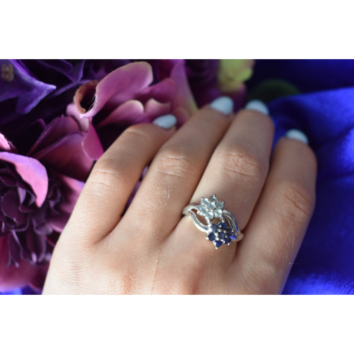 Sky Jewelry Серебряное кольцо с Синей и Голубой Шпинелью *Цветы*