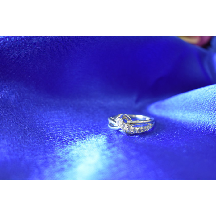 Sky Jewelry Серебряное кольцо с белой (бесцветной) Шпинелью