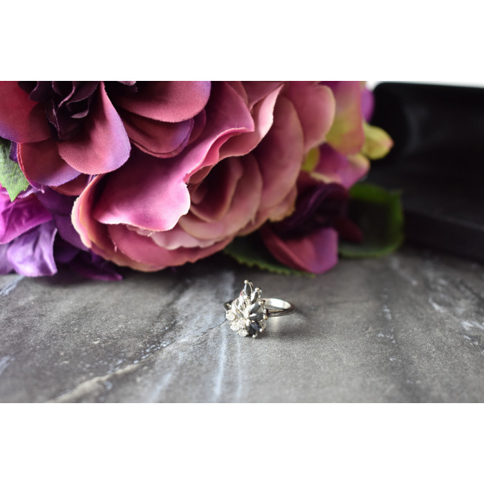 Sky Jewelry Серебряное кольцо 925 пробы с темно-синей Шпинелью и фианитами