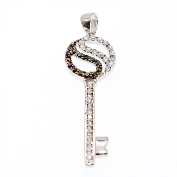 Sky Jewelry Серебряный кулон 925 проба с черными и белыми Фианитами  *Ключик*