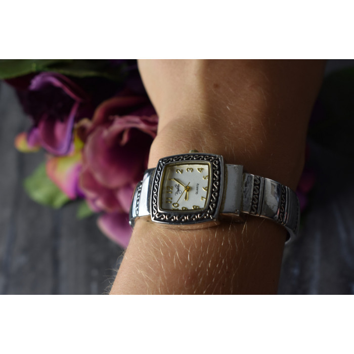 Sky Jewelry Женские часы Bingham