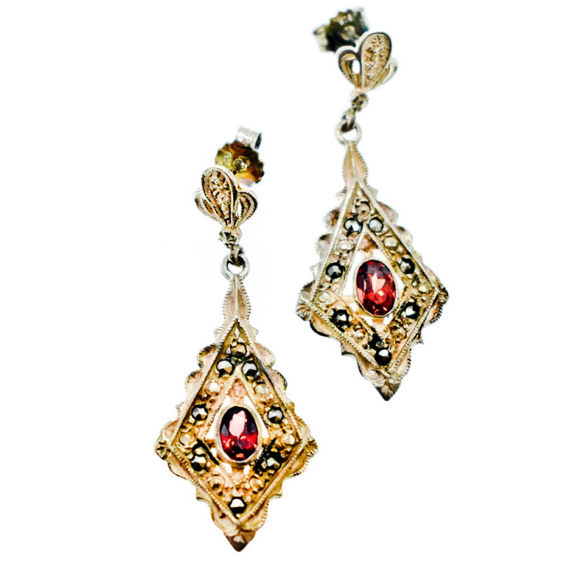 Sky Jewelry Серебряные серьги с гранатом и камнями Морион