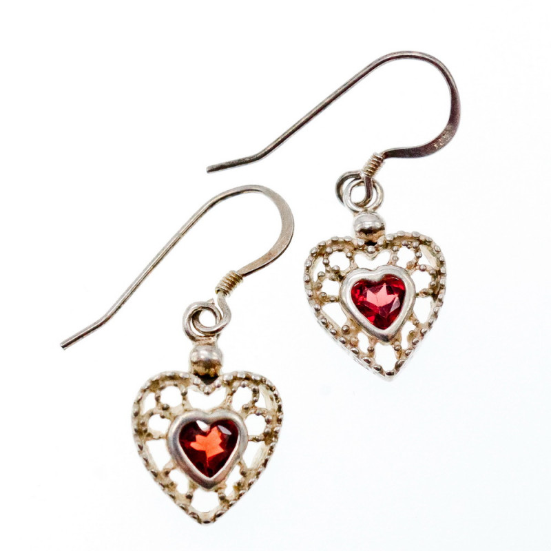 Sky Jewelry Серебряные серьги с гранатом *Сердце* 925 проба