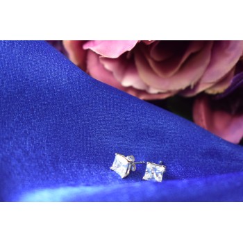 Sky Jewelry Серебряные серьги-гвоздики с Фианитом *Квадрат