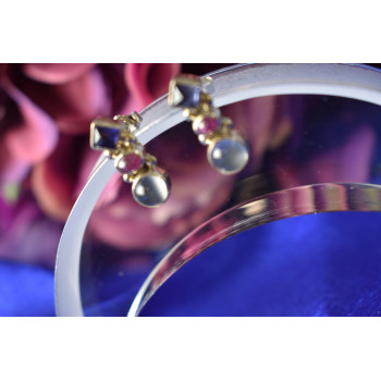 Sky Jewelry Серебряные серьги-гвоздики с Лунным Камнем , Сапфиром (синтетический) и Рубином (синтетический)