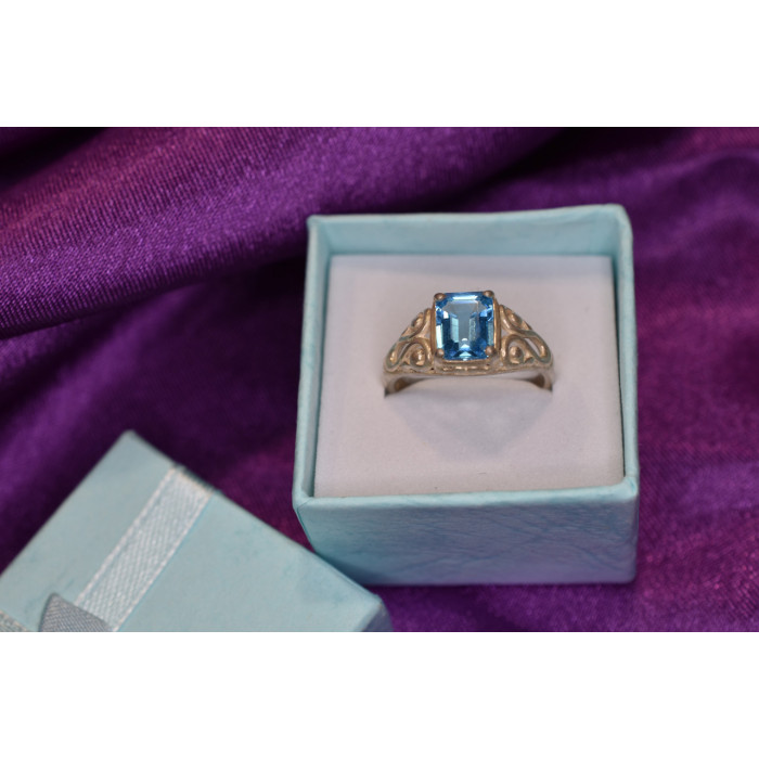 Sky Jewelry Серебряное кольцо с голубым Топазом