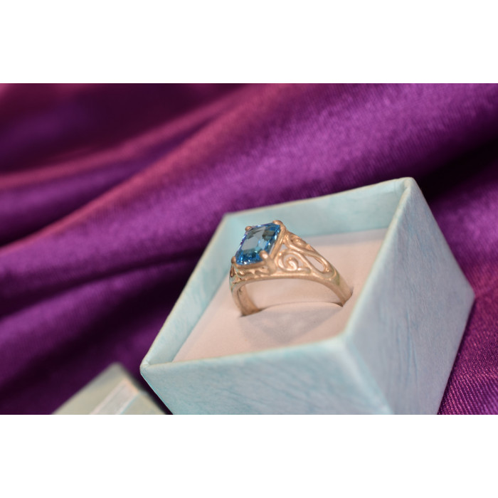 Sky Jewelry Серебряное кольцо с голубым Топазом