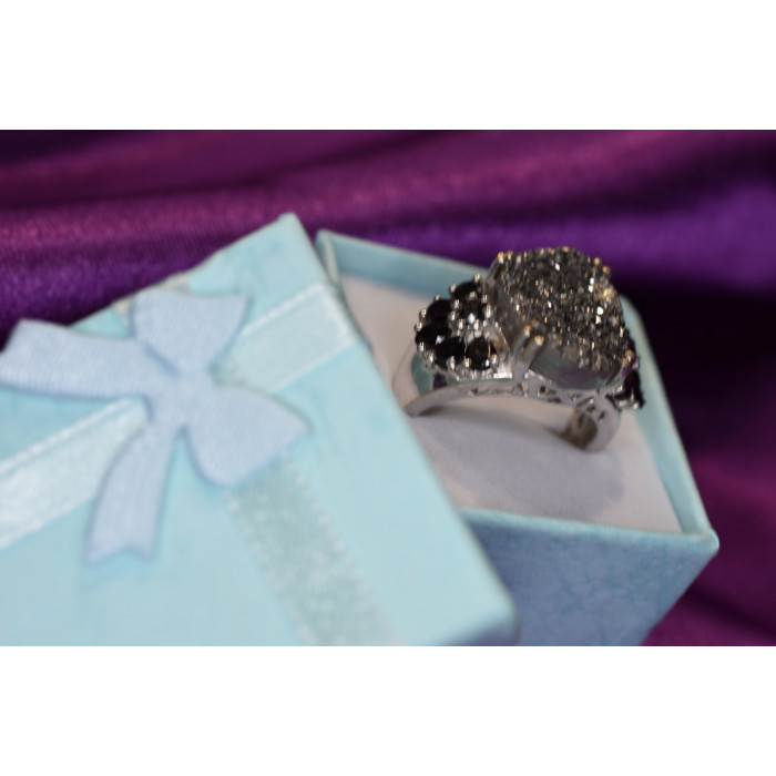 Sky Jewelry Серебряное кольцо с Марказитом и Черным Агатом