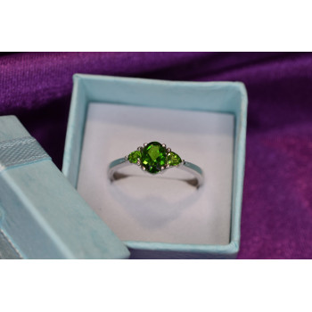 Sky Jewelry Серебряное кольцо с камнем Перидот 925 проба