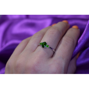 Sky Jewelry Серебряное кольцо с камнем Перидот 925 проба