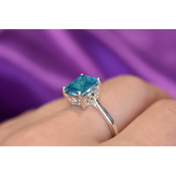 Sky Jewelry Серебряное кольцо с Аквамарином и маленькими камнями Турмалин Параиба