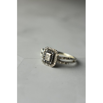 Sky Jewelry Золотое кольцо 10К (417 проба) с Бриллиантами и камнями Черная Шпинель