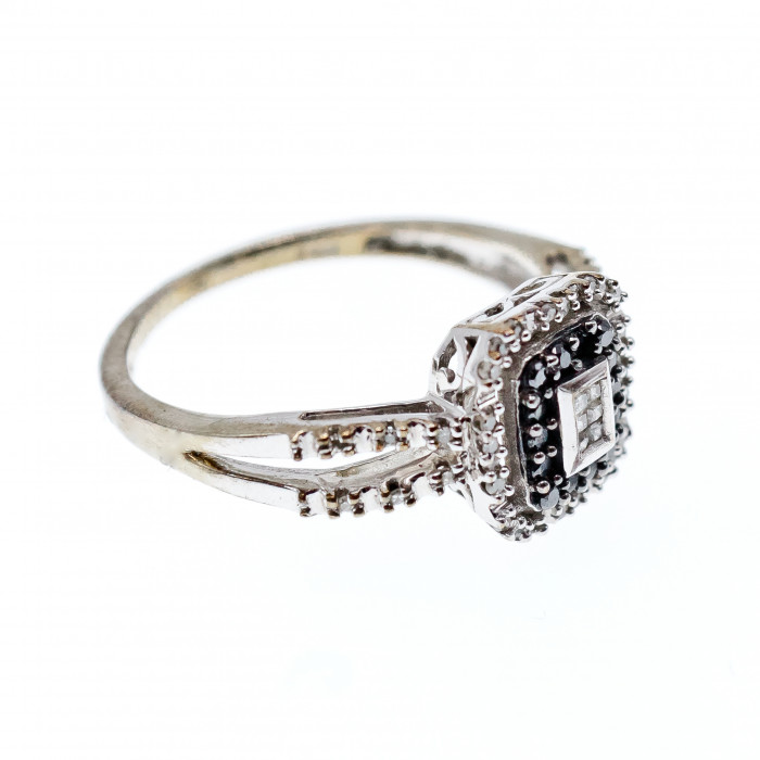 Sky Jewelry Золотое кольцо 10К (417 проба) с Бриллиантами и камнями Черная Шпинель