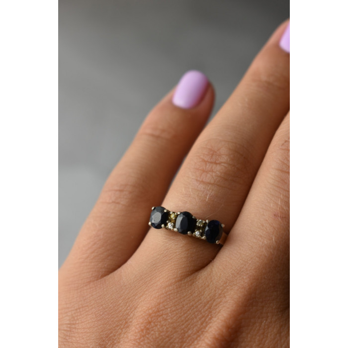 Sky Jewelry Серебряное кольцо с камнем Сапфир и фианитами