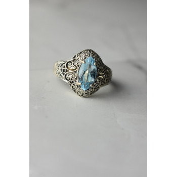 Sky Jewelry Серебряное кольцо с камнем Голубая Шпинель 925 проба