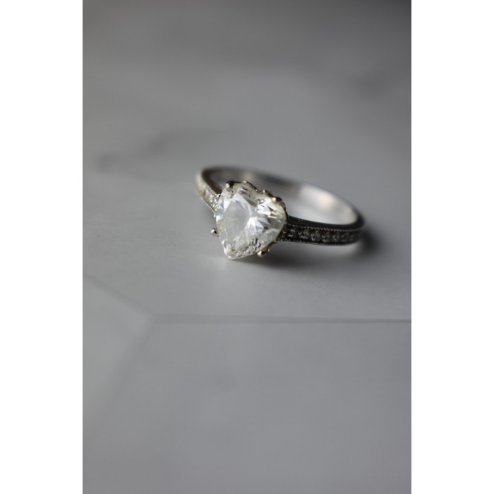 Sky Jewelry Серебряное кольцо 925 проба с фианитами *Сердце*