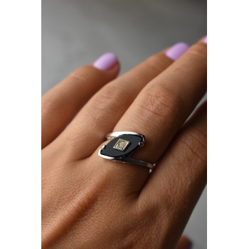 Sky Jewelry Серебряное кольцо с  Черным Агатом и фианитом